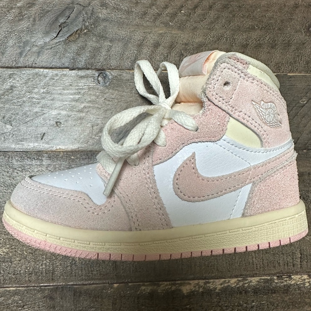 Jordan 1s toddler pink